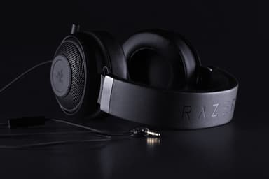 Razer Kraken Pro v2 pelikuulokkeet (musta)