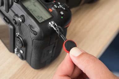 Perfect Design matkatavarahihnan ankkuri 4 kpl (musta)