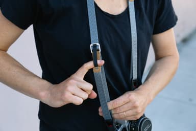 Peak Design Leash kamerahihna (harmaa)