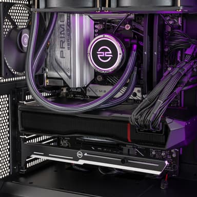 PCSpecialist Fusion A90R R9X-7/32/2000/RX7900XTX pelitietokone