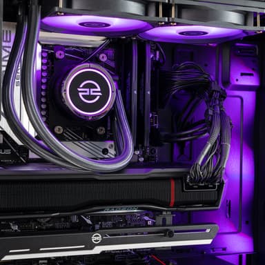 PCSpecialist Fusion A90R R9X-7/32/2000/RX7900XTX pelitietokone