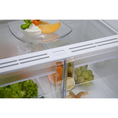 Electrolux LNS5LE18S integroitava jääkaappipakastin