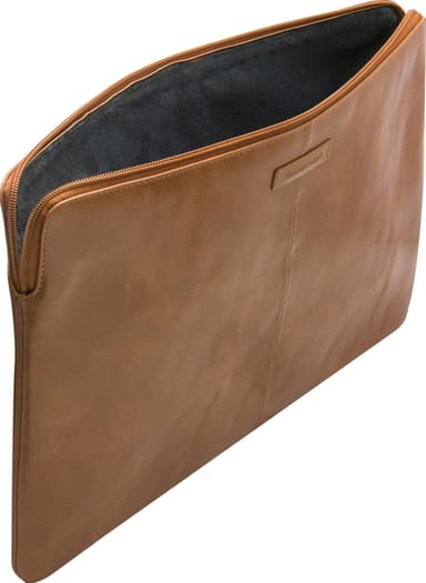 Dbramante1928 Skagen Pro 13" Macbook suojakotelo (ruskea)