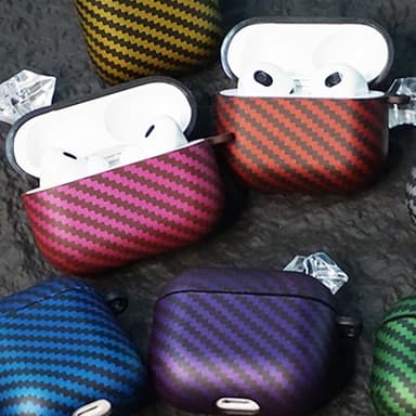 SKALO AirPods Pro 2 Carbon Fiber TPU suojakuori - Musta