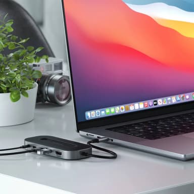 Satechi USB4 Multiport USB hubi (harmaa)