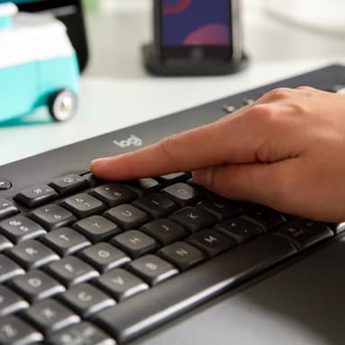Logitech Signature K650 langaton näppäimistö (musta)