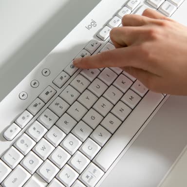 Logitech Signature K650 langaton näppäimistö (valkoinen)