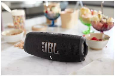 JBL Charge 5 WIFI kannettava kaiutin (musta)