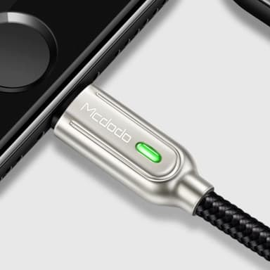 Mcdodo CA-5264 Apple Lightning (ei MFI)–USB A -kaapeli, synkronointiin ja nopeaan lataukseen, LED-valo, automaattinen latauksen pysäytys, musta, 1,2 m