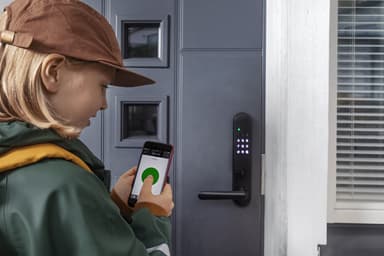 Yale Doorman L3 digitaalinen lukko (musta)