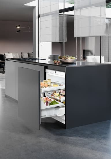 Liebherr vetolaatikkomallinen jääkaappi UIKo1560 integroitava