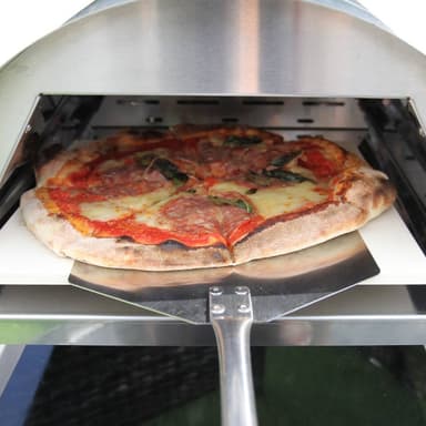 Ulkopöydän päällinen pizzauuni