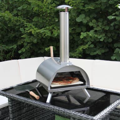 Ulkopöydän päällinen pizzauuni