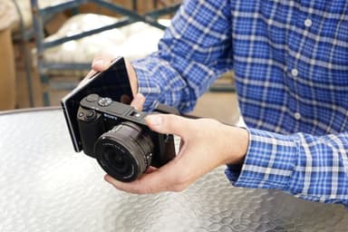 Sony A6000 järjestelmäkamera + 16-50mm PZ (musta)