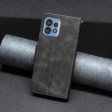 SKALO Motorola Edge 40 Pro 5G Lompakkokotelo PU-nahkaa - Musta