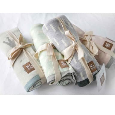NG Baby Filt Jaquardstickad Grey Line