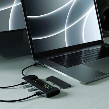Satechi Hybrid SSD USB-C hubi