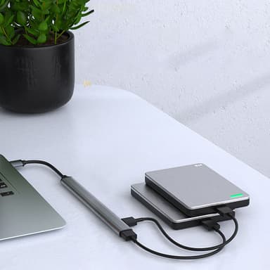 USB-keskitin USB-C3.1 - USB 2.0/3.0 7 portilla Hopeanharmaa