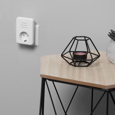 Byron Langaton ovikello Plug-in ja kannettava