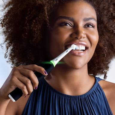 Oral-B iO3 Duo sähköhammasharjat 731659 (mattamusta/jäänsininen)