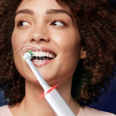 Oral-B Pro 3 sähköhammasharja (valkoinen)