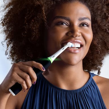 Oral-B iO3 sähköhammasharja 730898 (mattamusta)