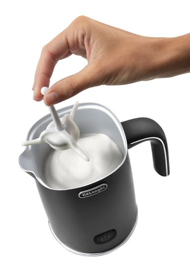 De'Longhi Distinta maidonvaahdotin EMFI (musta)