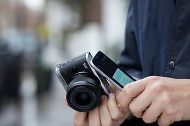 Canon EOS M6 järjestelmäkamera + 15-45mm objektiivi