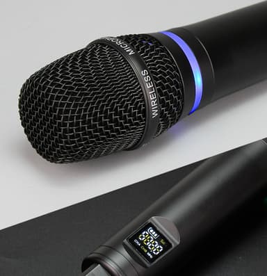 Langaton mikrofoni Bluetooth Reverb Android-porttikaapelilla Monivärinen
