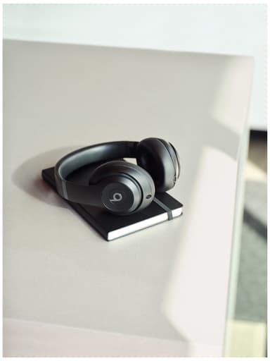 Beats Studio Pro langattomat around-ear kuulokkeet (musta)