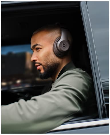 Beats Studio Pro langattomat around-ear kuulokkeet (tummanruskea)