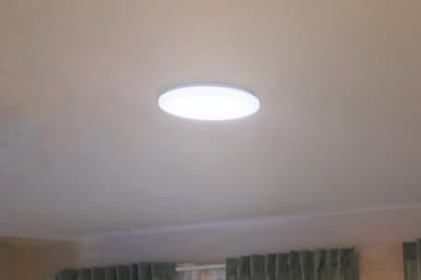 Philips Izso plafondi 24 W + kaukosäädin
