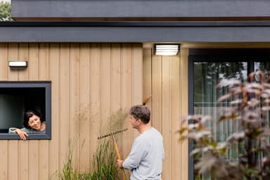Philips Moonshine kattovalaisin ulkokäyttöön E27