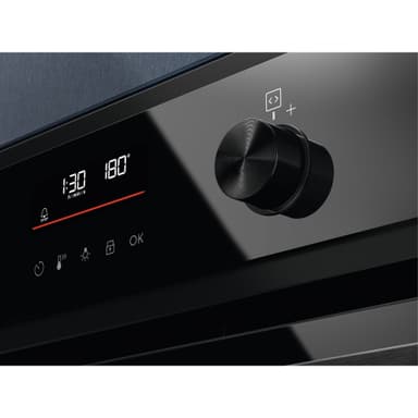 Electrolux 800 CombiQuick kompaktiuuni OOM807NB