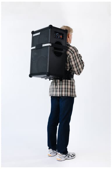 SOUNDBOKS 4 bilekaiutin (musta)
