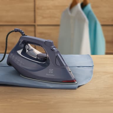 Electrolux Refine 600 silitysrauta E6SI14MN