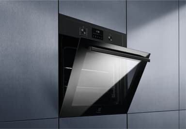 Electrolux erillisuuni OOP807NB