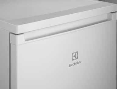 Electrolux jääkaappi pakastinlokerolla LXB1SE11W0