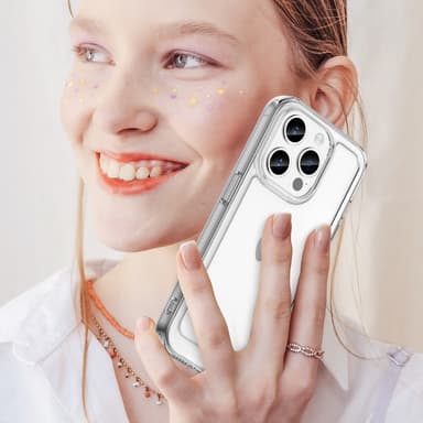 SKALO iPhone 15 Pro Läpinäkyvä TPU Metal Buttons Suojakuori - Läpinäkyvä