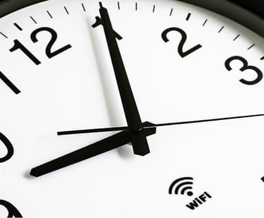 Smart WiFi Automaattinen ajan synkronointi mykistä seinäkello Musta