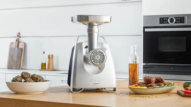 Bosch ProPower MFW68660 lihamylly (musta)