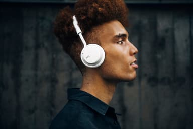Jays u-Jays Wireless on-ear kuulokkeet (valk. /hopea)