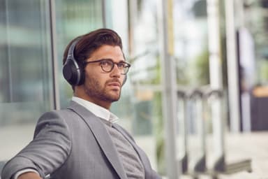 Sony around ear kuulokkeet WH-1000XM2 (musta)