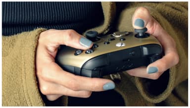 Microsoft Xbox Wireless langaton ohjain (Gold Shadow)