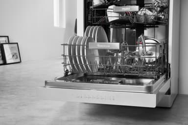 Whirlpool astianpesukone WUO 3033 DL (valkoinen)