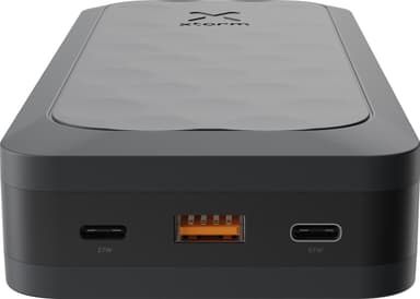 Xtorm 67 W Fuel Series 27000 mAh varavirtalähde (musta)