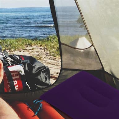 Tyyny kaulalle Matkatyyny puhallettava tyyny (violetti)