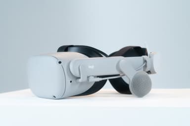 Logitech Chorus pelikuulokkeet Meta Quest 2 laitteelle (valkoinen)