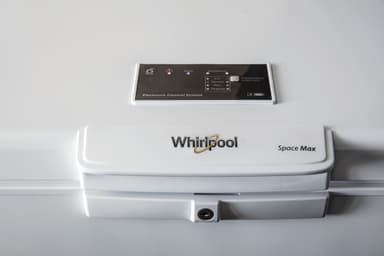 Whirlpool arkkupakastin WHE31331