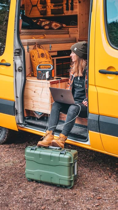 Jackery Explorer 240